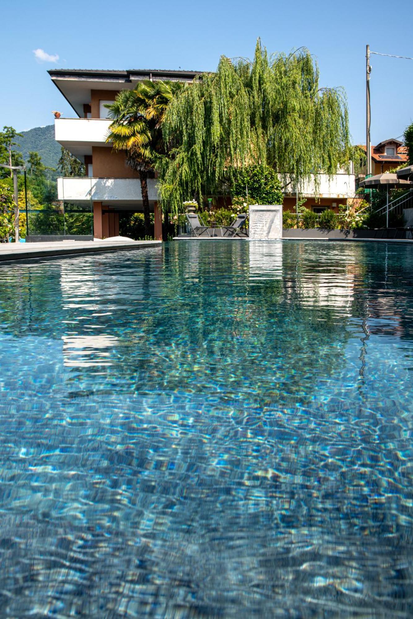 Giardinetto Hotel Pettenasco Exterior photo
